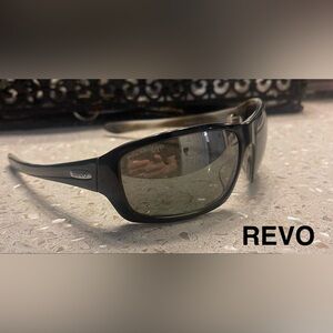 Revo Waypoint Polarized Sunglasses for Men RE2044